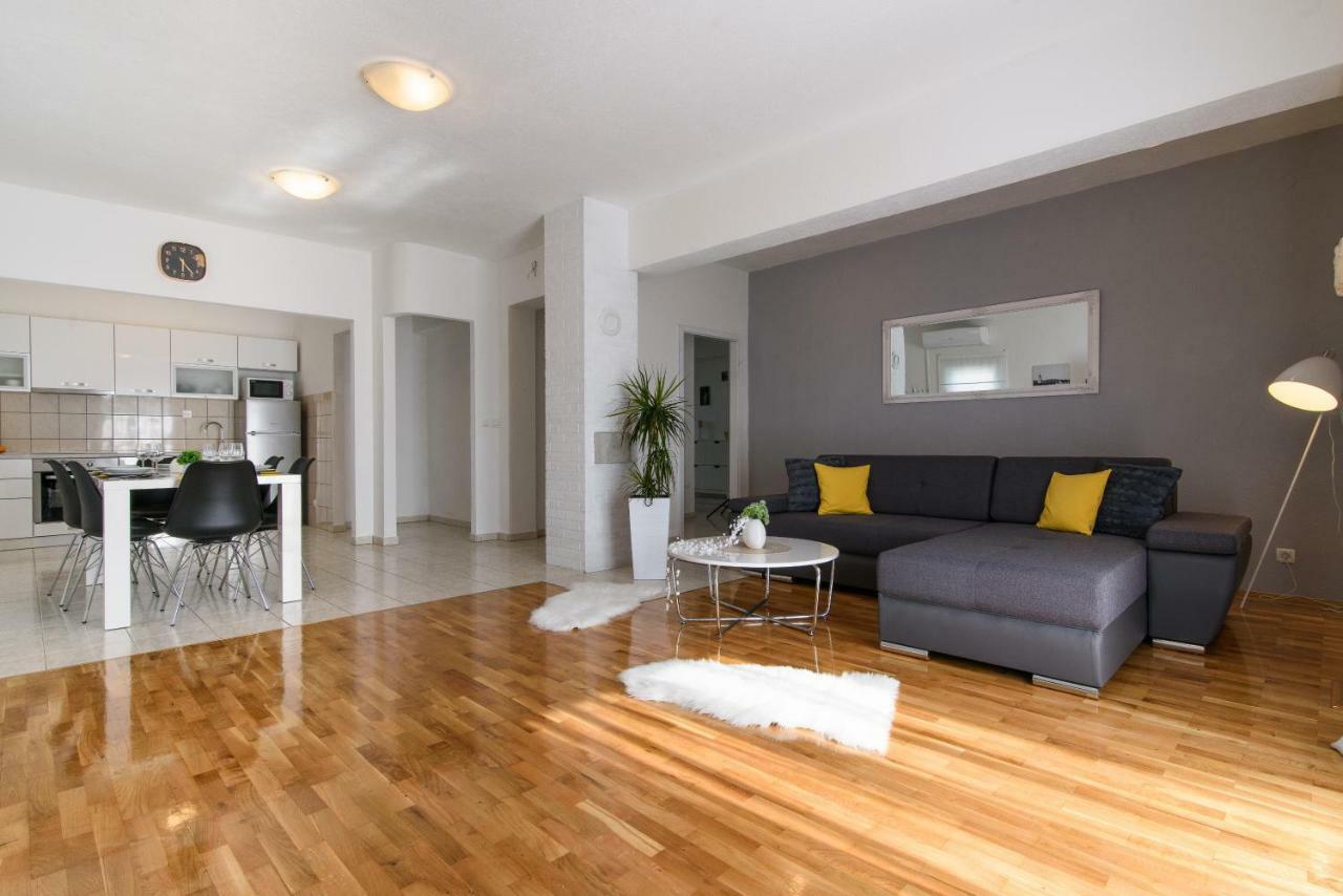Apartmani Ville Vengo Trogir Exterior foto